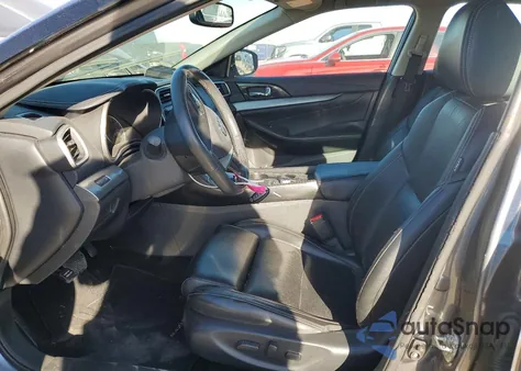 2017 Nissan Maxima 3.5S z USA, uszkodzony, nr VIN 1N4AA6AP7HC456206